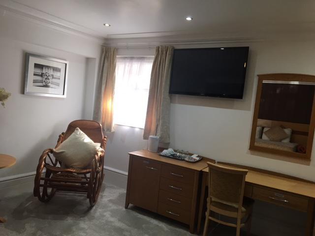 Harefield Manor Hotel Romford Bagian luar foto