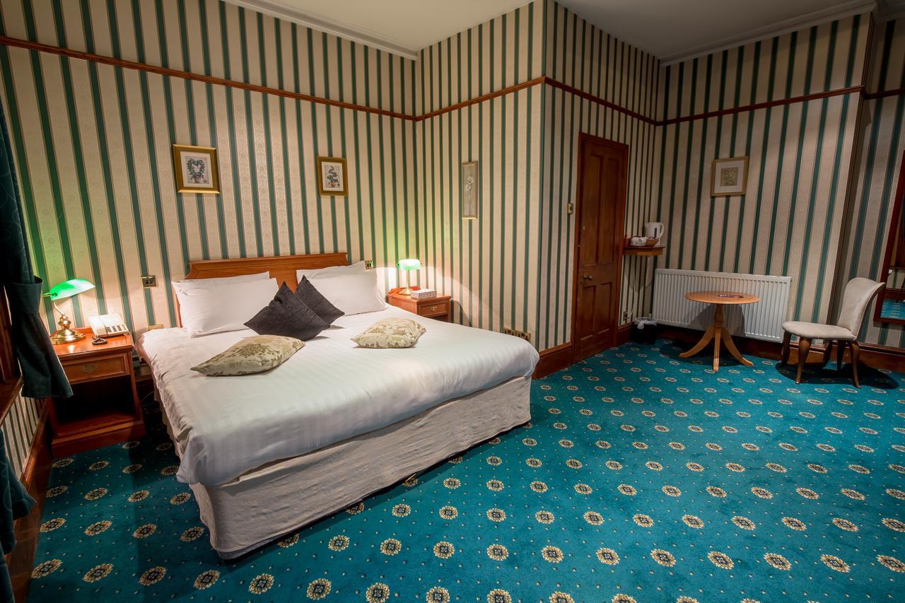 Harefield Manor Hotel Romford Ruang foto