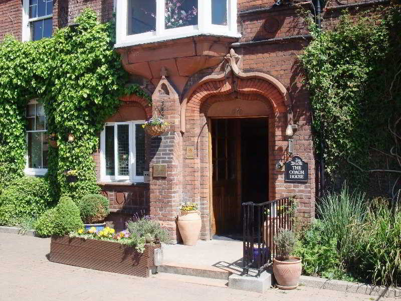 Harefield Manor Hotel Romford Bagian luar foto